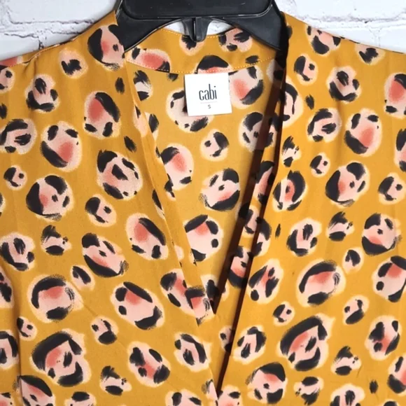 CAbi Yellow Pink Prowl Leopard Print Blouse Top Size Small - Picture 2 of 5